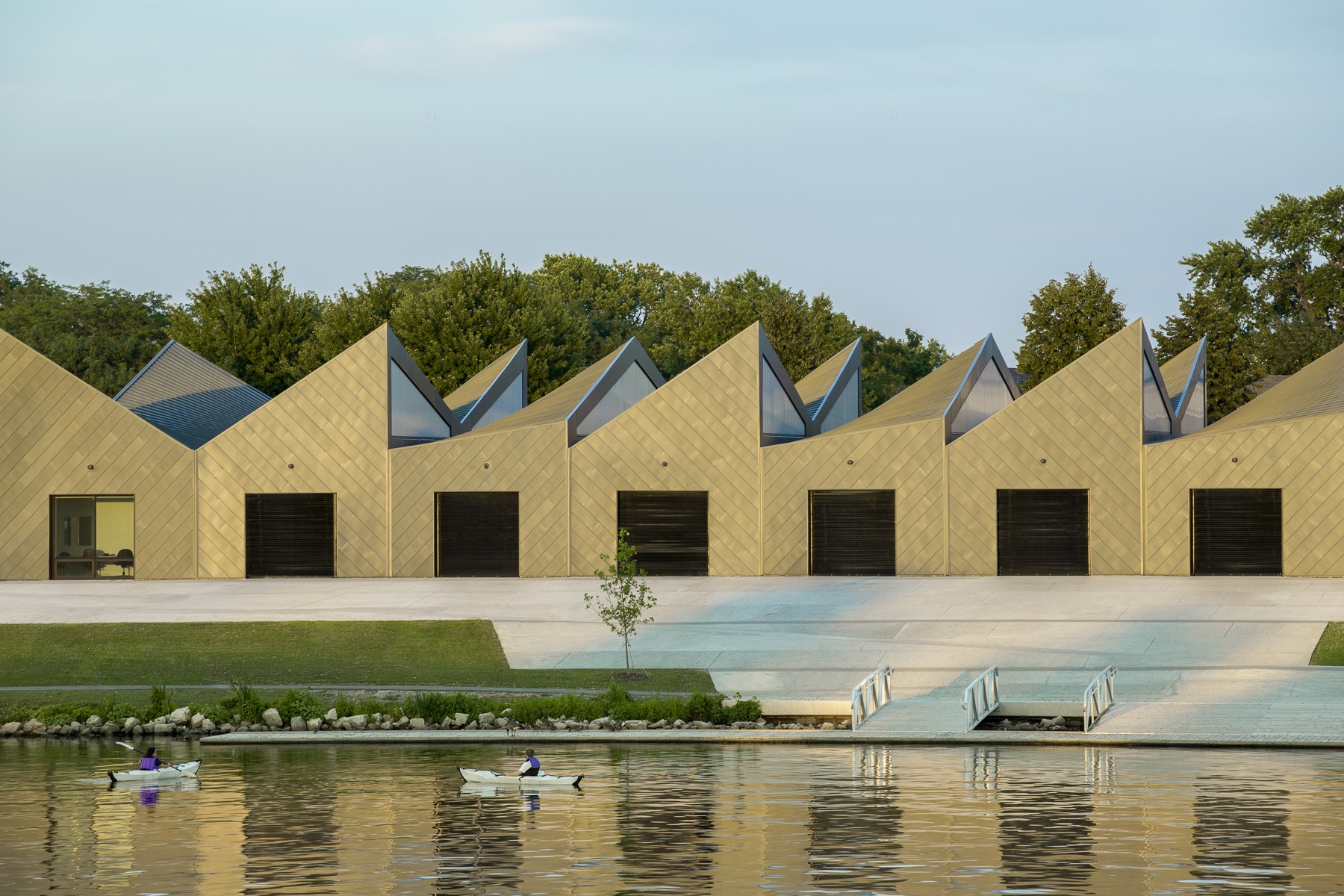 Eleanor Boathouse at Park 571_Chicago_Studio Gang